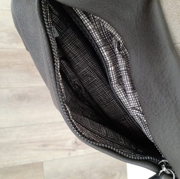 Grey Faux Leather Crossbody Bag - Picture 4 of 5